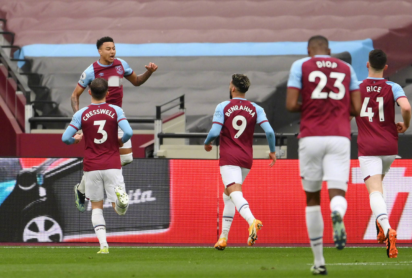 是他多年执 是他多年执