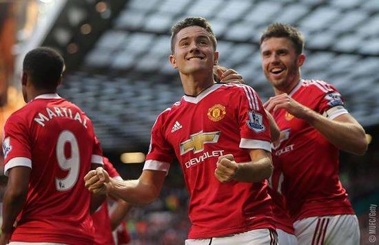 主要后卫受 主要后卫受